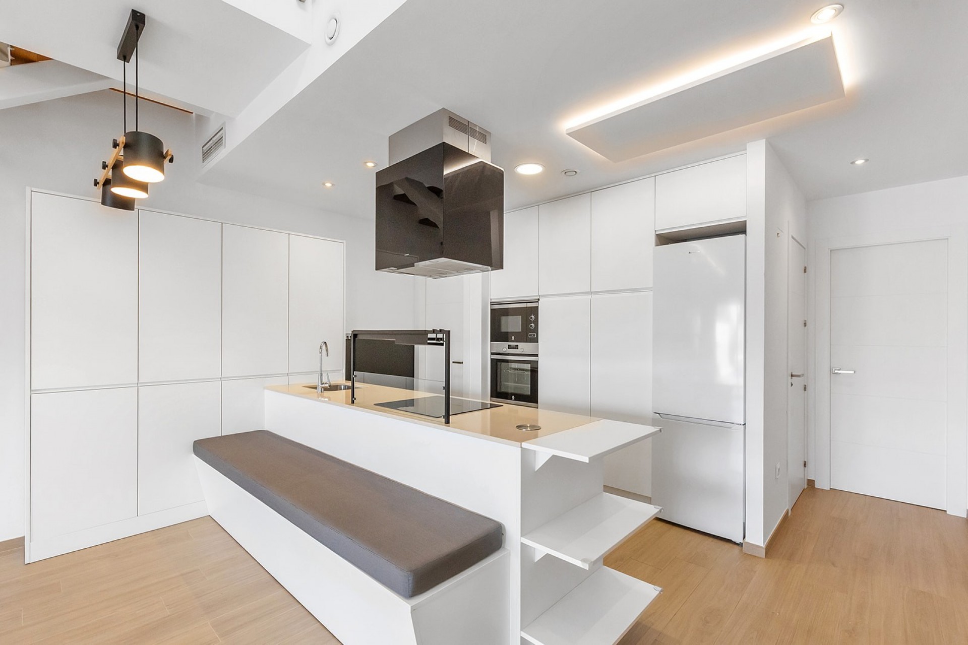 Villa Moderna de Luxo em Benijófar – Um Refúgio de Elegância na Costa Blanca
