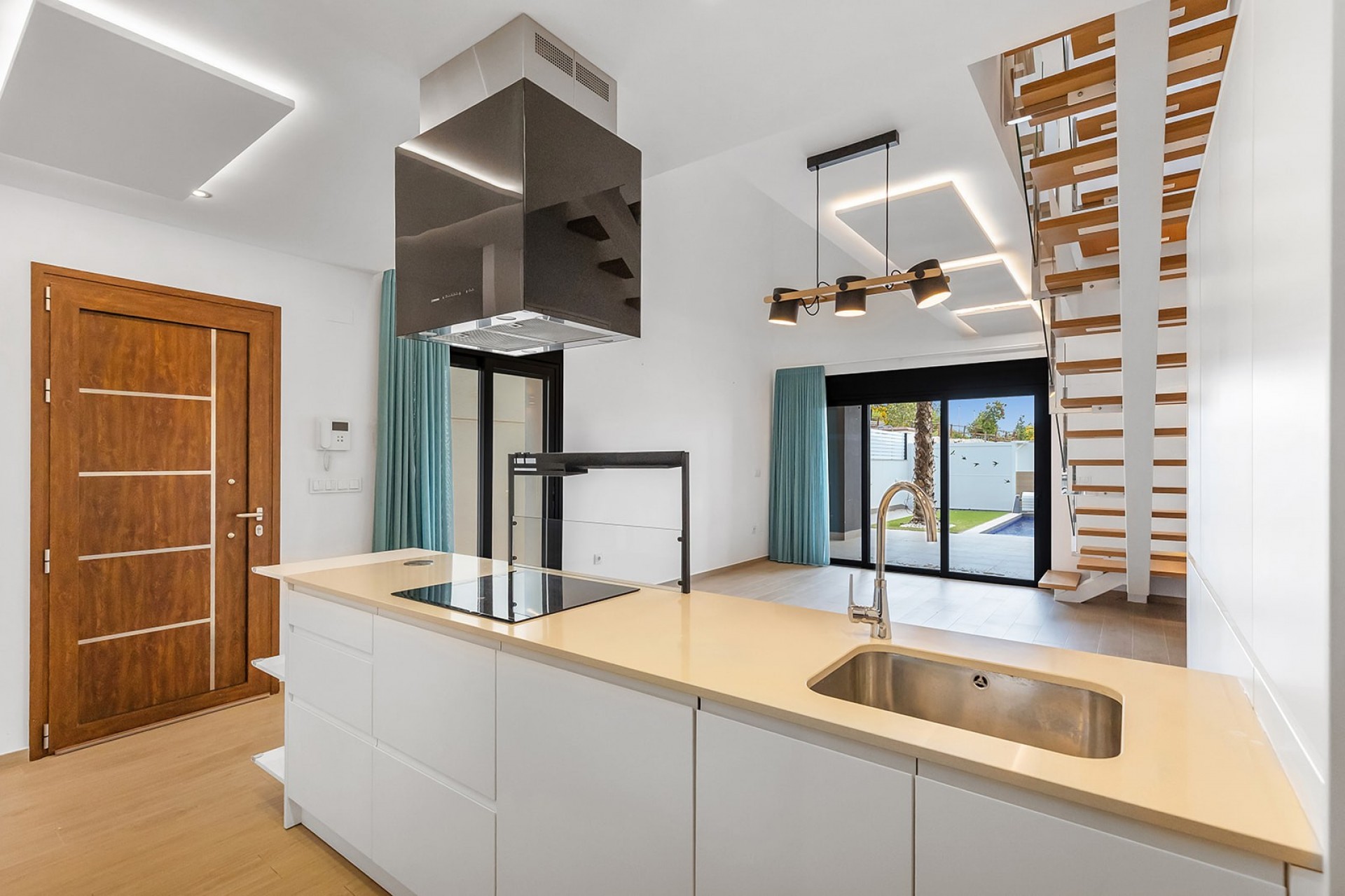 Garden in villa for sale in Benijofar