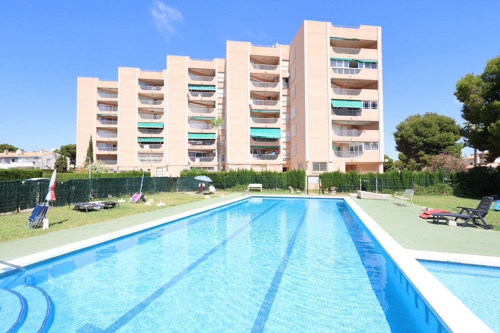 Living room in apartment for sale in Orihuela Costa