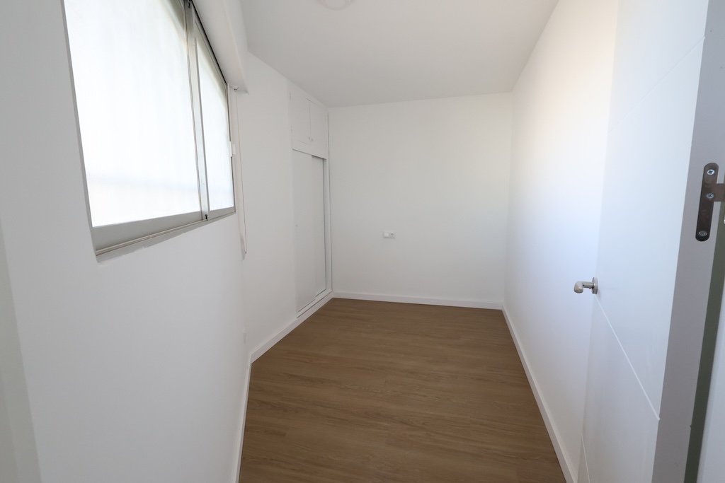 Kitchen in apartment for sale in Orihuela Costa
