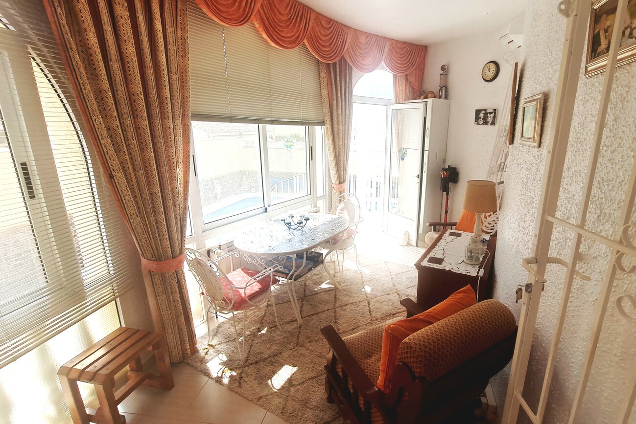 Living room in villa for sale in Villamartin