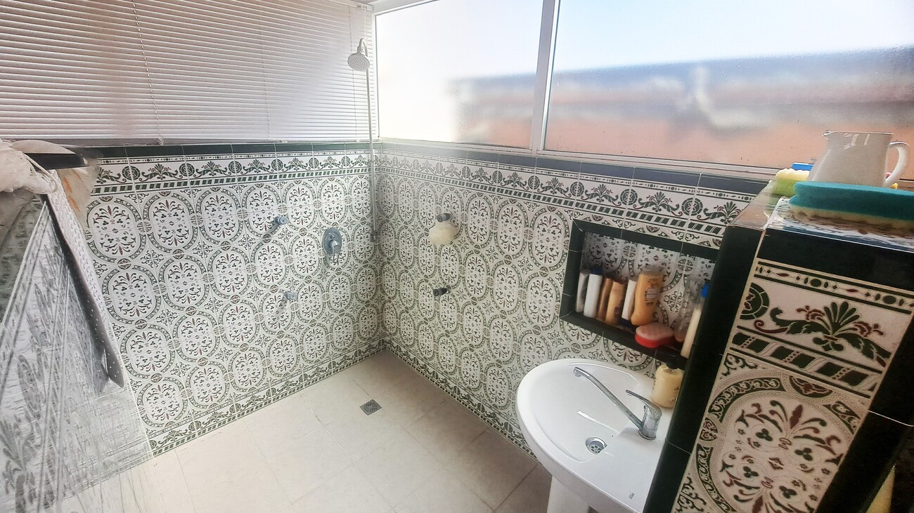 Master bedroom in villa for sale in Villamartin