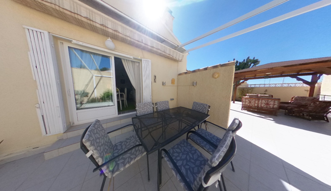 Terrace in villa for sale in Villamartin