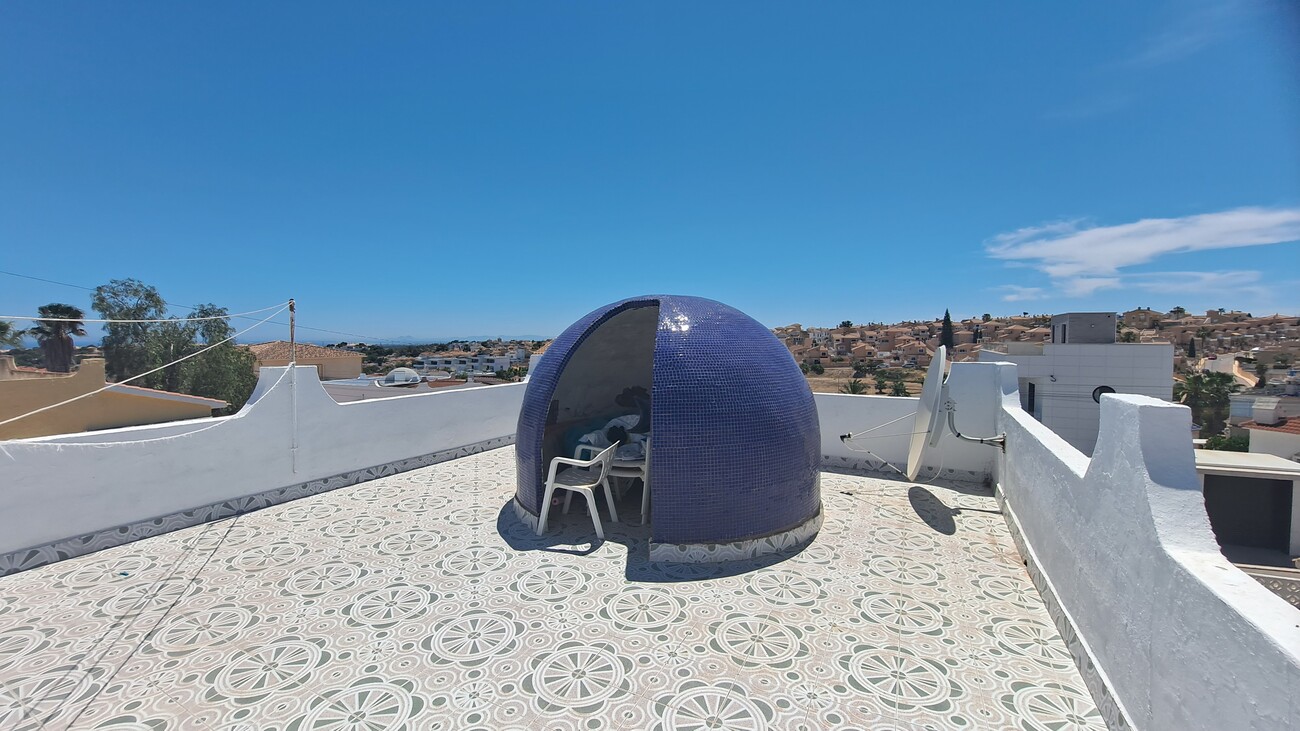Exterior view in villa for sale in San Miguel de Salinas