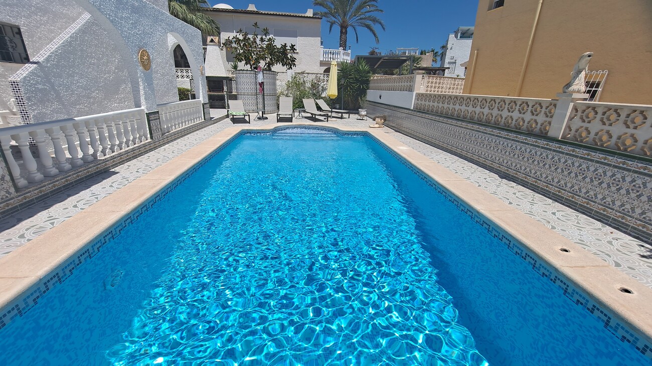 Kitchen in villa for sale in San Miguel de Salinas