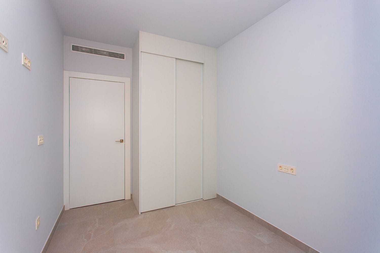 Living room in apartment for sale in Torrevieja