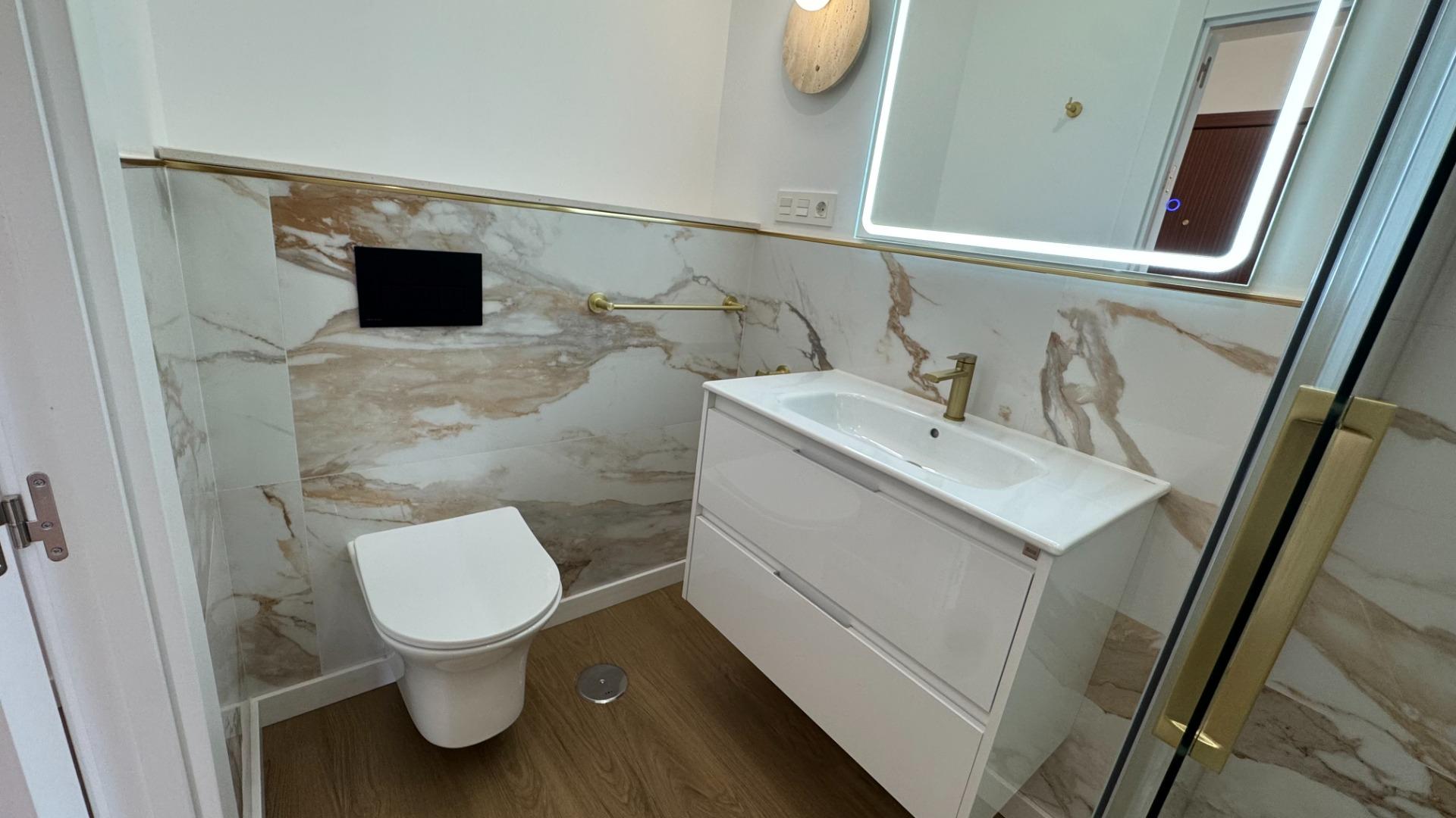 Garden in penthouse for sale in Torrevieja