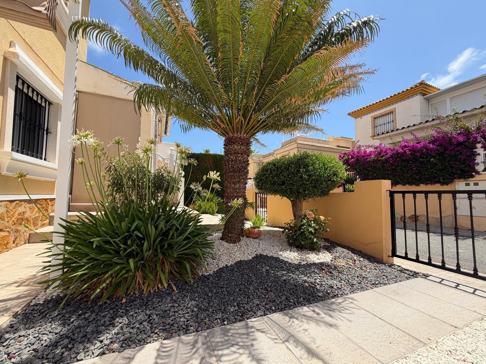 Bedroom in terraced for sale in Orihuela Costa