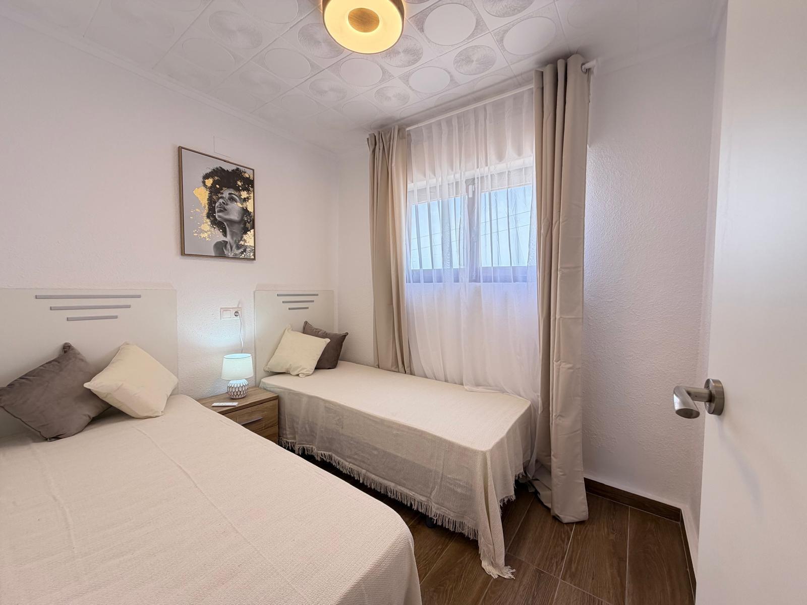 Master bedroom in bungalow for sale in Torrevieja