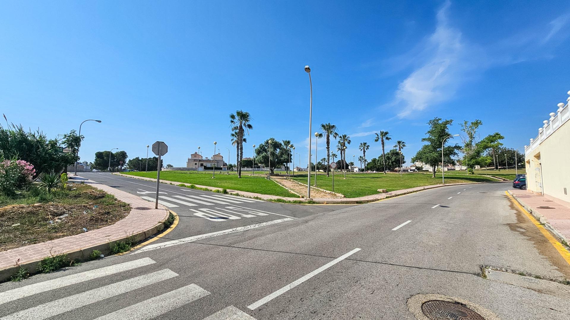 Master bedroom in bungalow for sale in Orihuela Costa