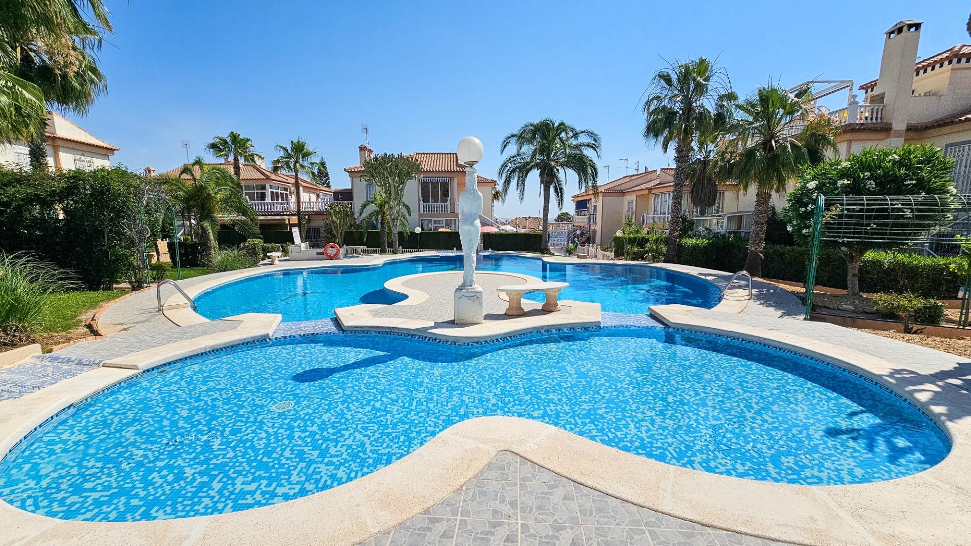 Bathroom in bungalow for sale in Orihuela Costa