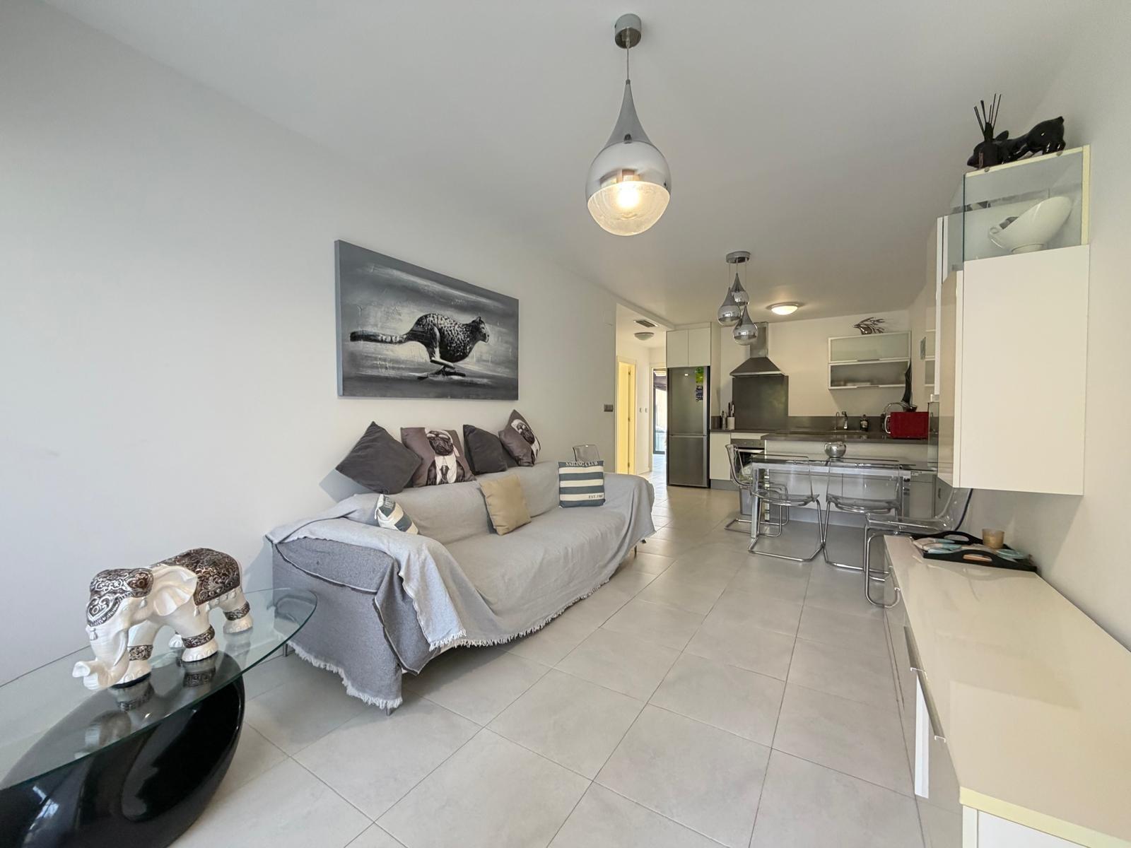 Garden in apartment for sale in Orihuela Costa