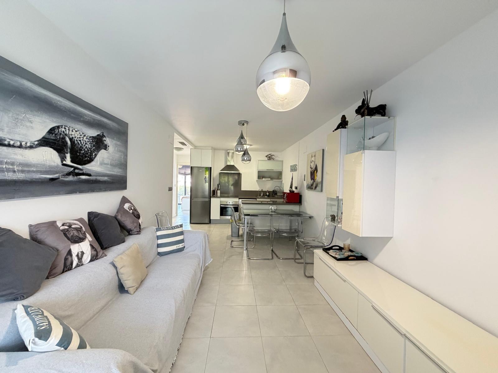 Dining area in apartment for sale in Orihuela Costa