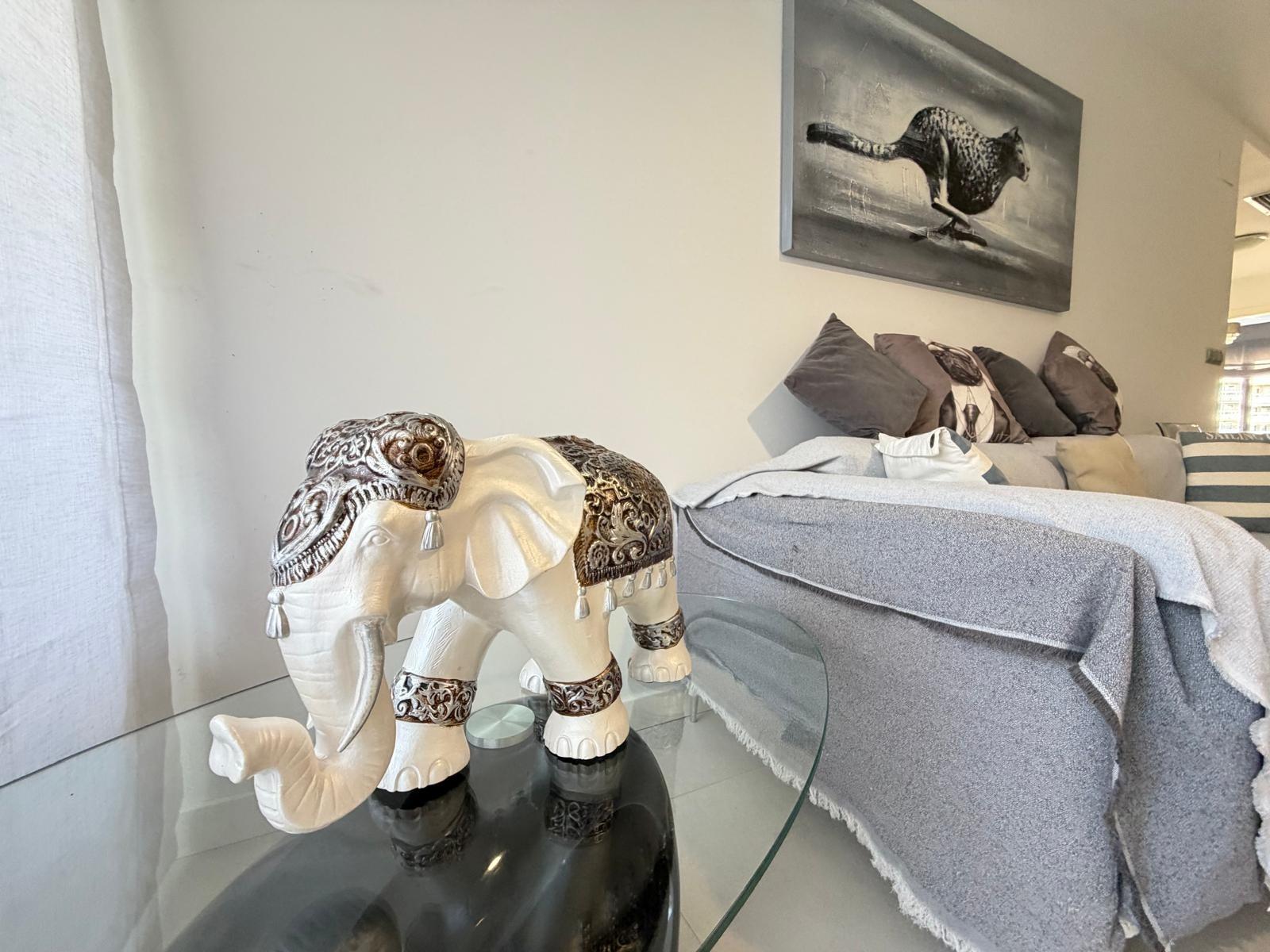 Bedroom in apartment for sale in Orihuela Costa