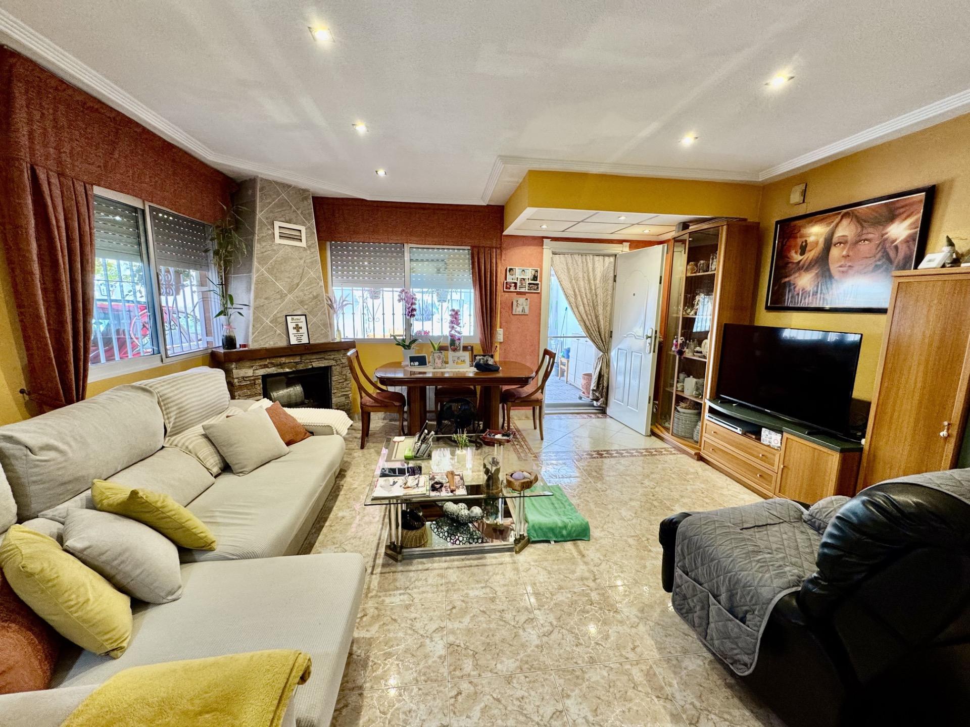Dining area in terraced for sale in Orihuela