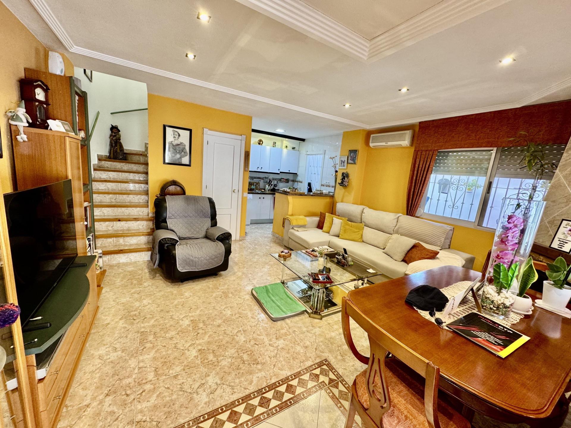 Bedroom in terraced for sale in Orihuela