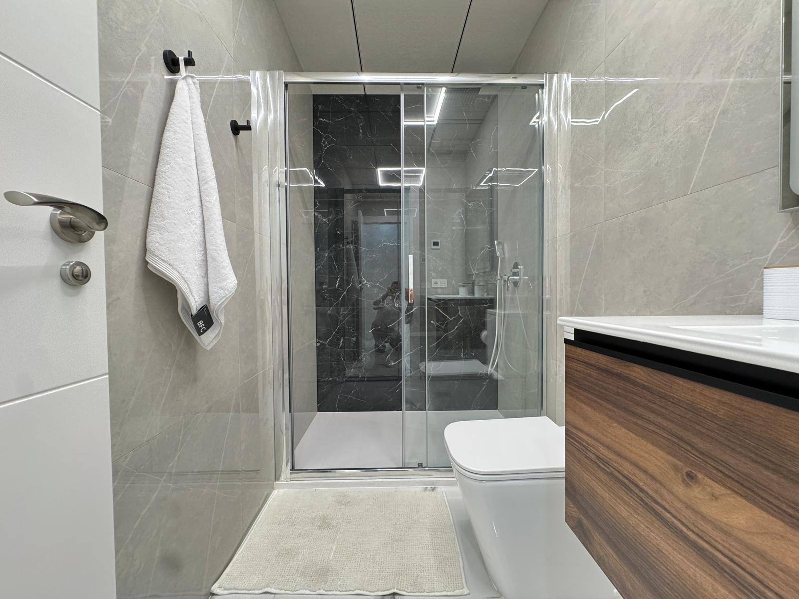 Bedroom in apartment for sale in Torrevieja
