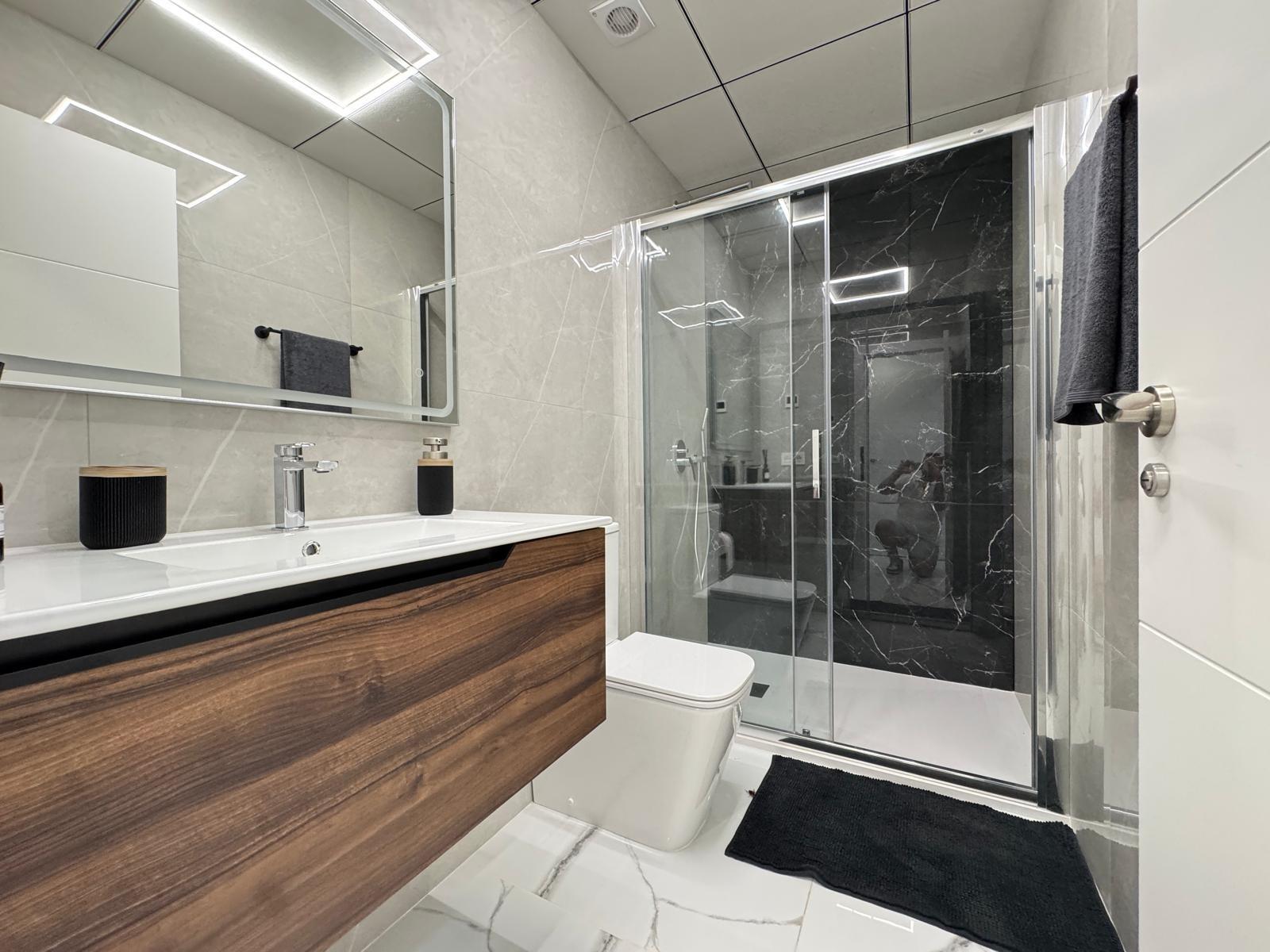 Master bedroom in apartment for sale in Torrevieja