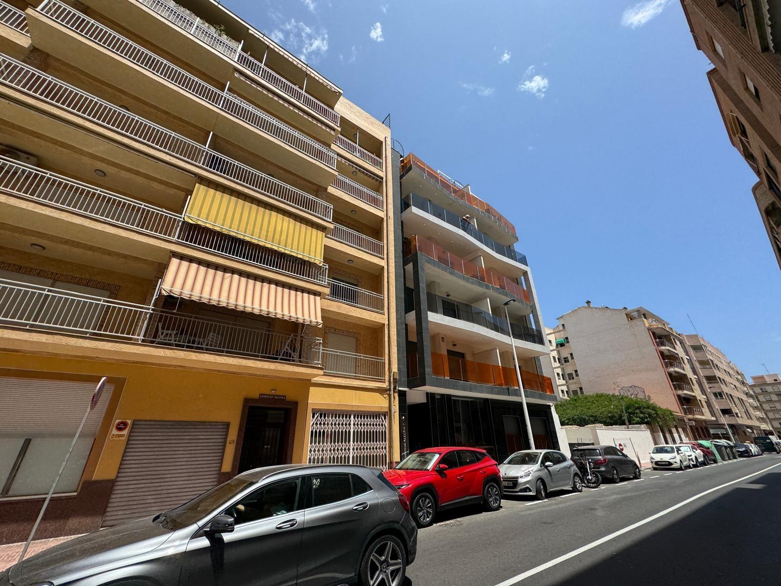 Master bedroom in apartment for sale in Torrevieja