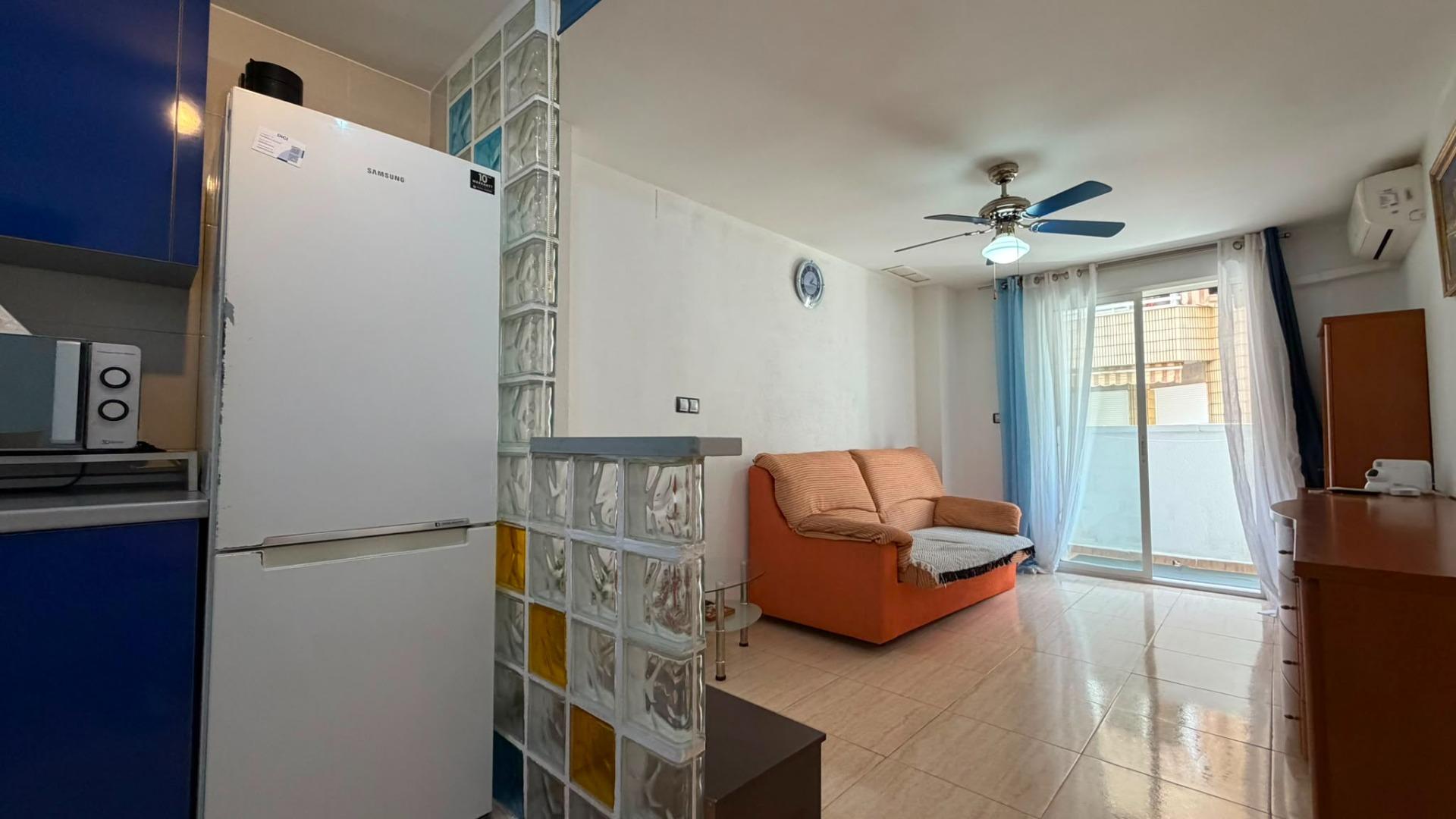 Master bedroom in apartment for sale in Torrevieja