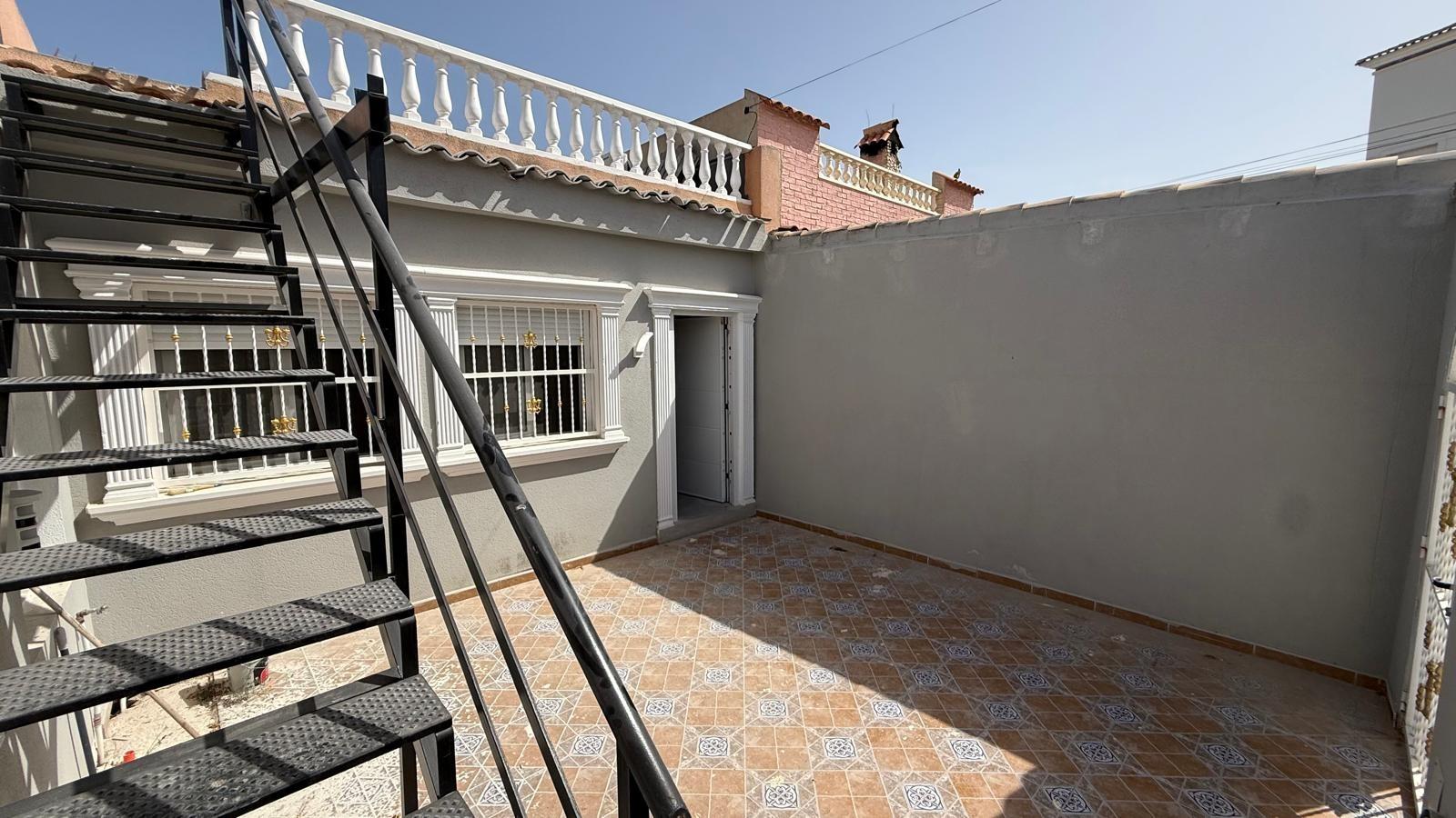 Bedroom in terraced for sale in Torrevieja