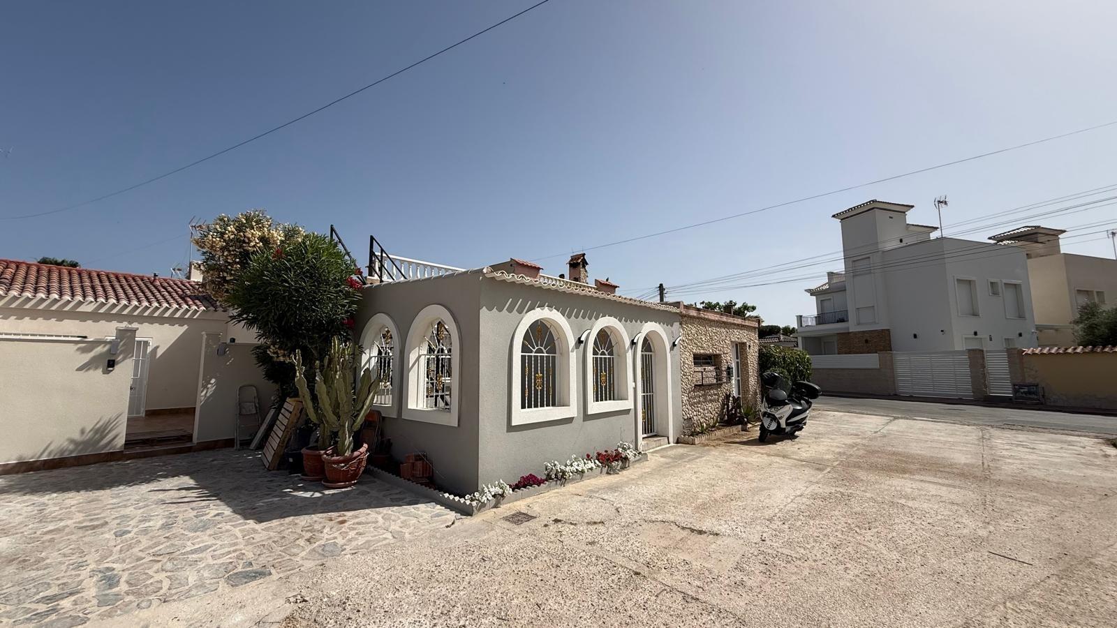Dining area in terraced for sale in Torrevieja