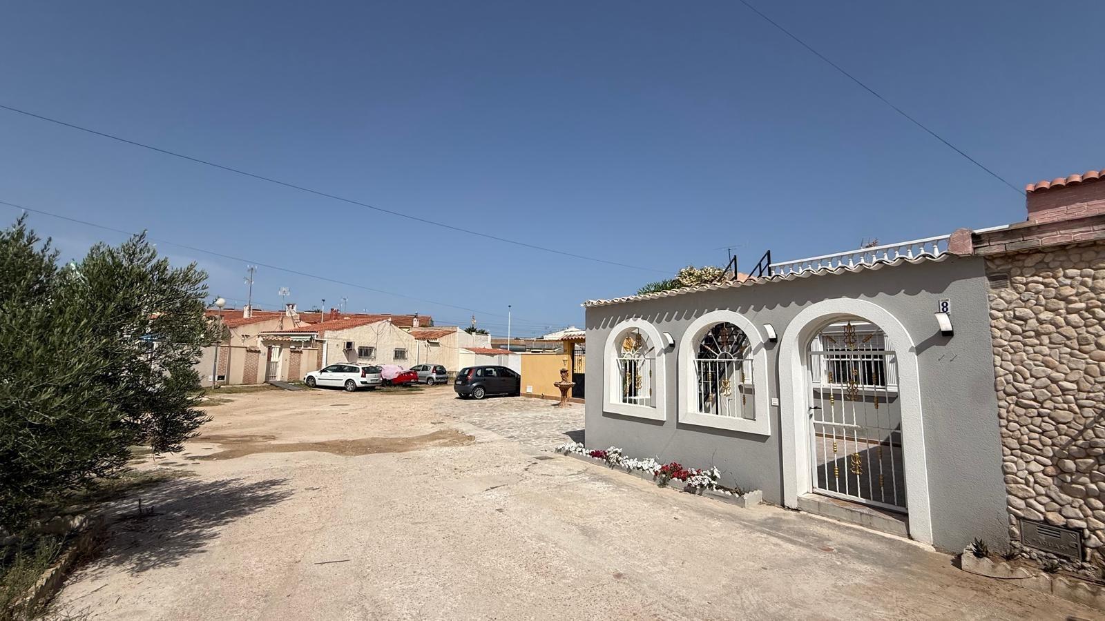 Bedroom in terraced for sale in Torrevieja