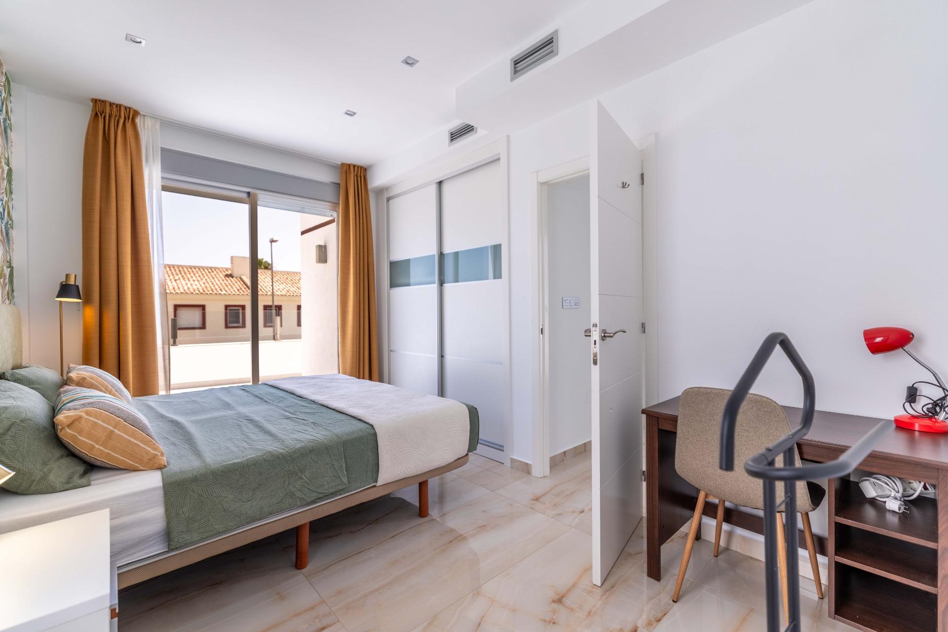 Terrace in villa for sale in Rojales