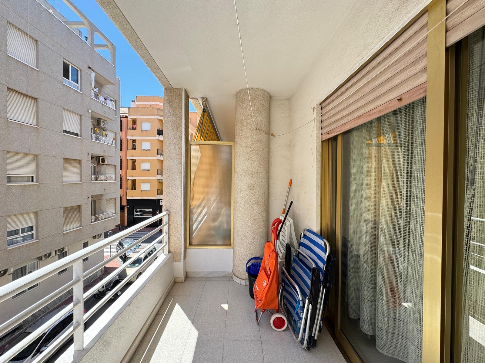 Terrace in apartment for sale in Torrevieja