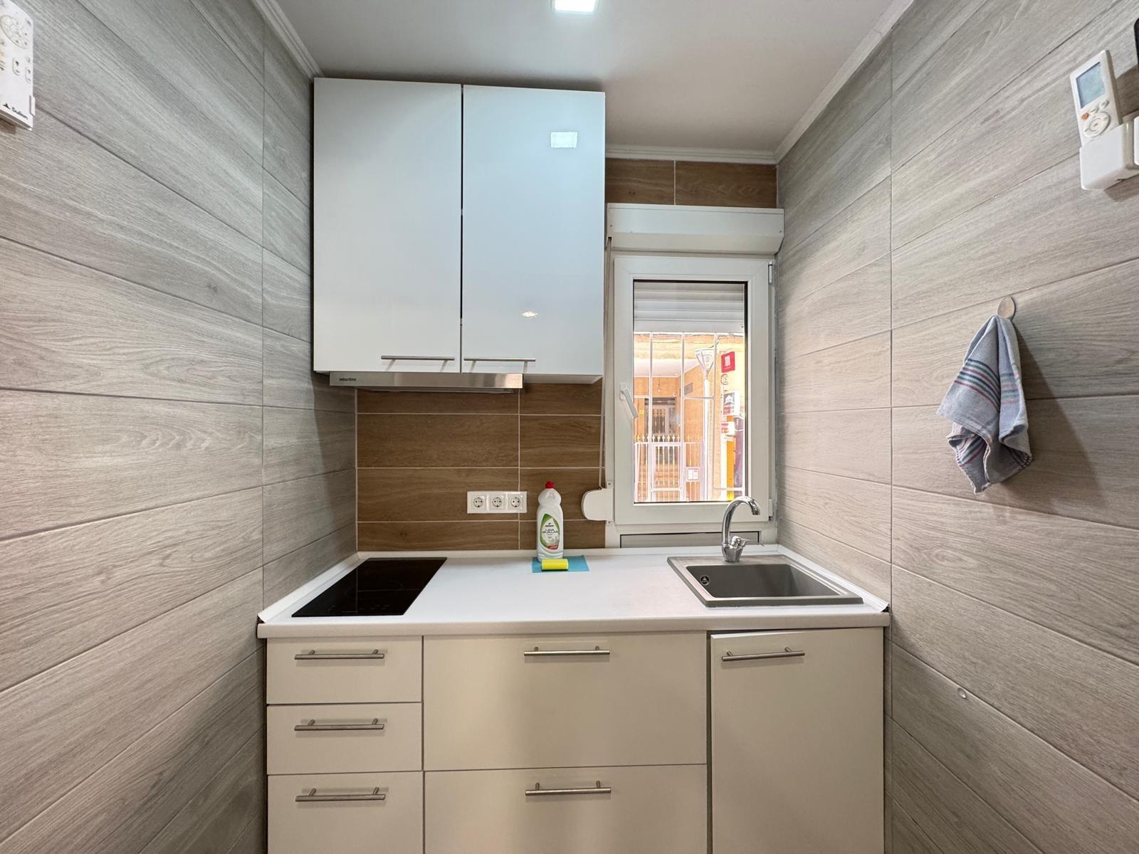 Kitchen in apartment for sale in Torrevieja
