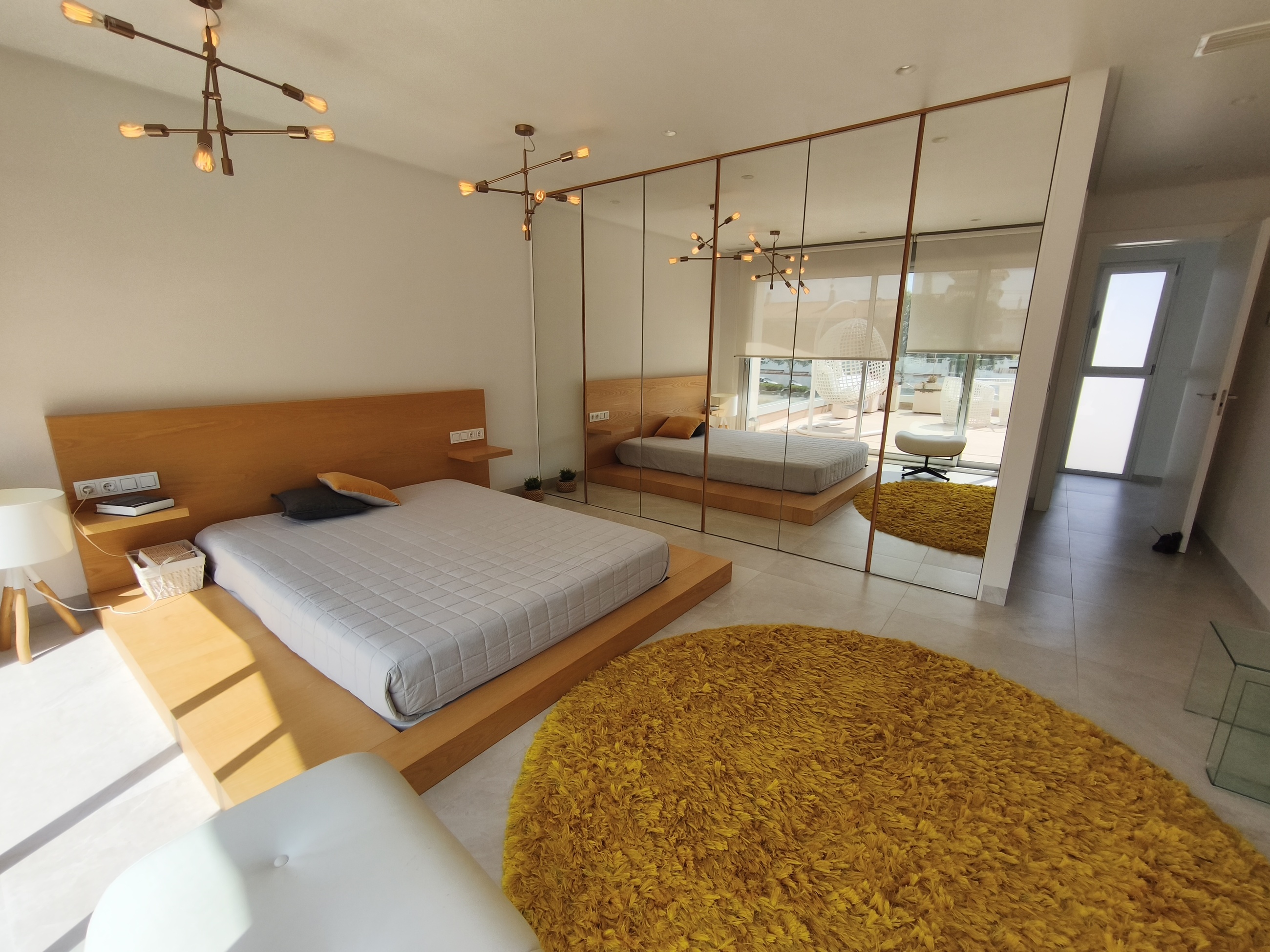 Bedroom in villa for sale in Orihuela Costa