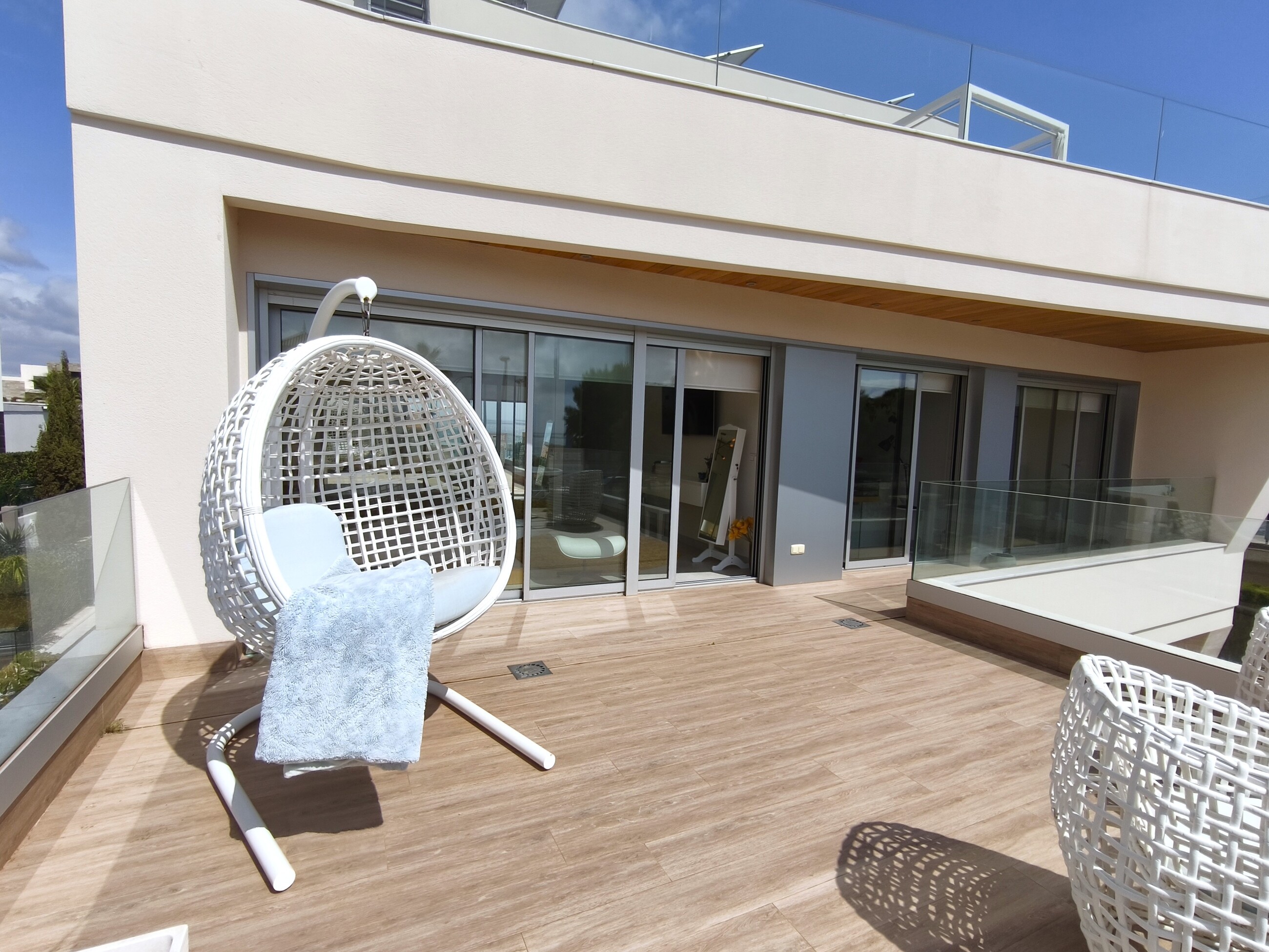 Dining area in villa for sale in Orihuela Costa
