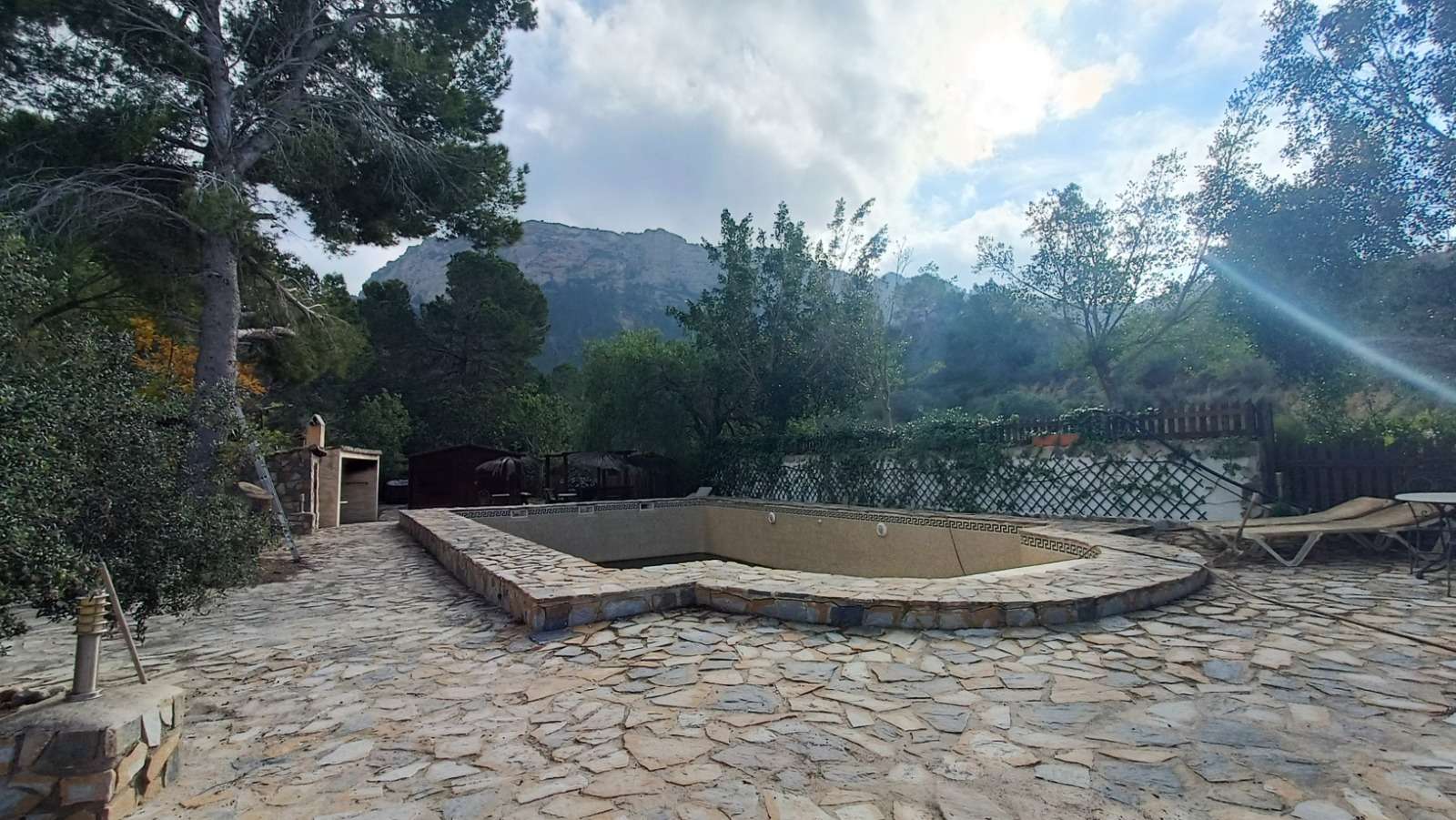 Garden in finca for sale in Gea Y Truyols