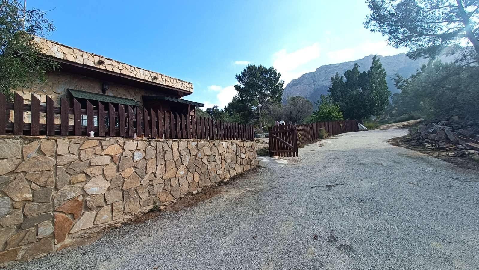Dining area in finca for sale in Gea Y Truyols