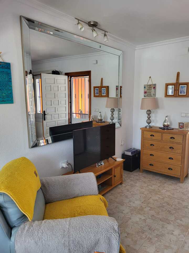 Garden in villa for sale in Mazarron