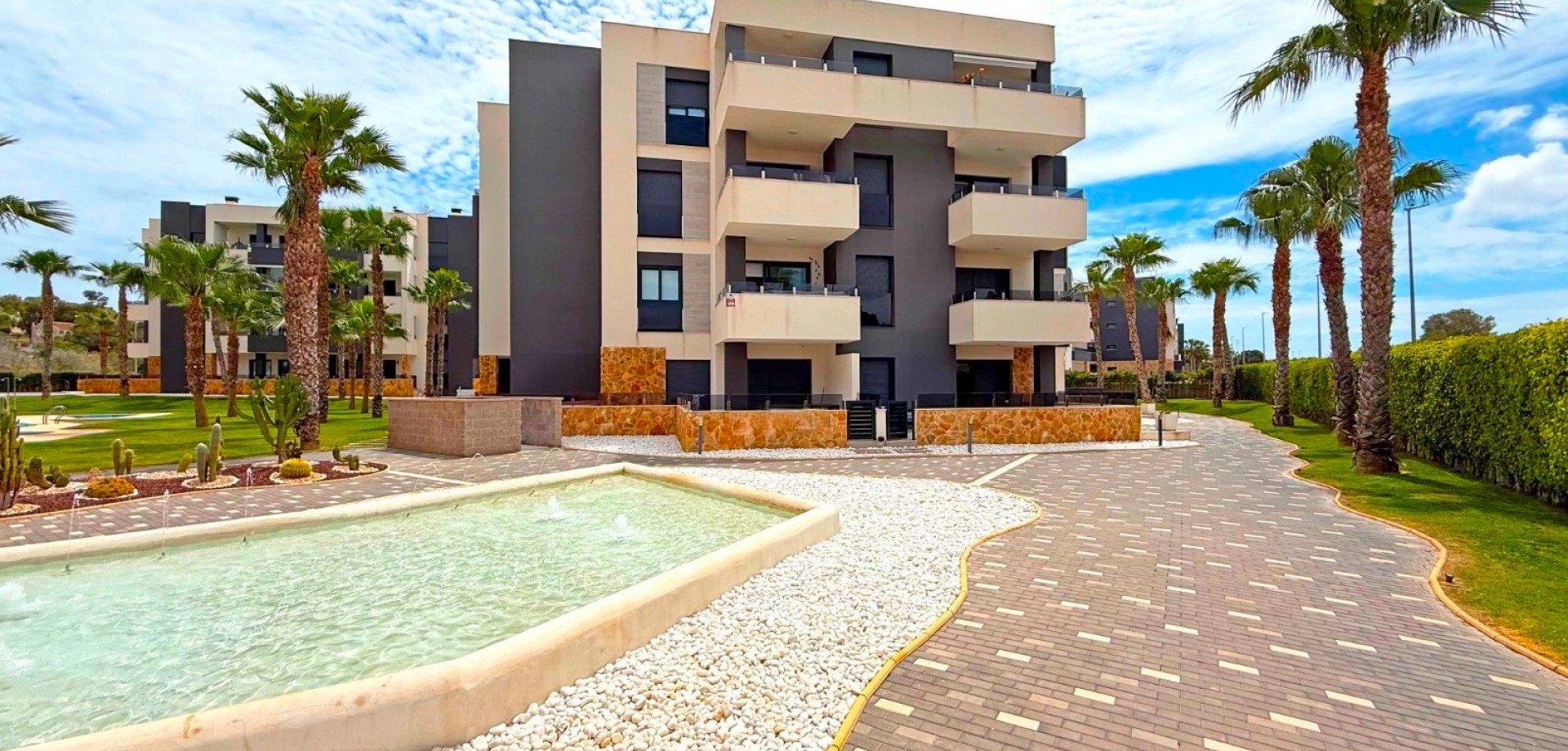 Bedroom in apartment for sale in Orihuela Costa