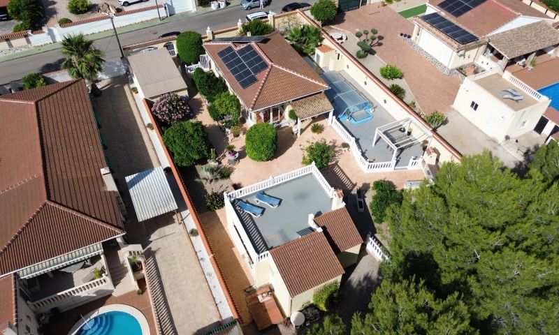 Exterior view in villa for sale in Pinar de Campoverde