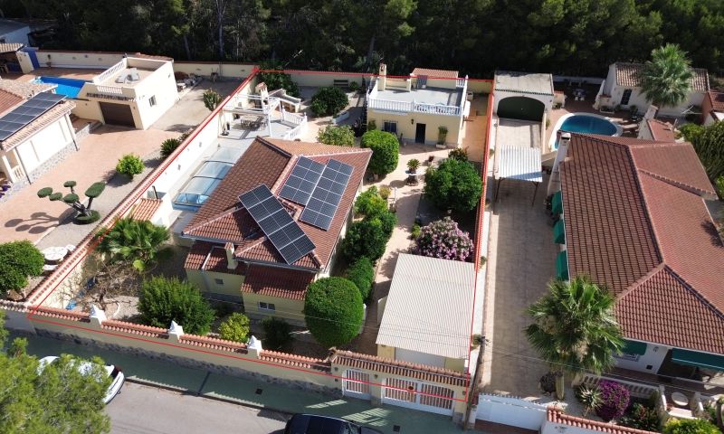 Dining area in villa for sale in Pinar de Campoverde