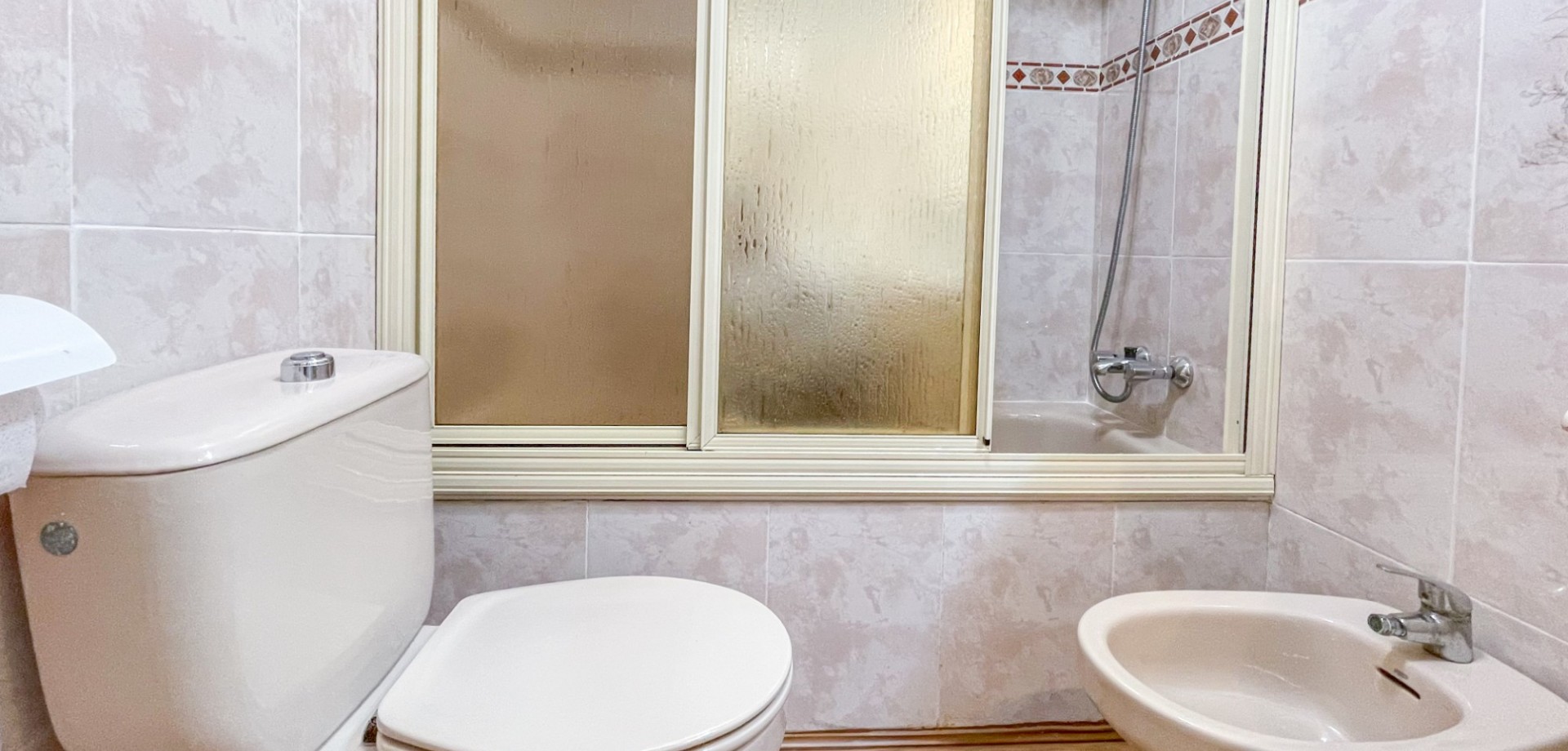 Kitchen in apartment for sale in Torrevieja