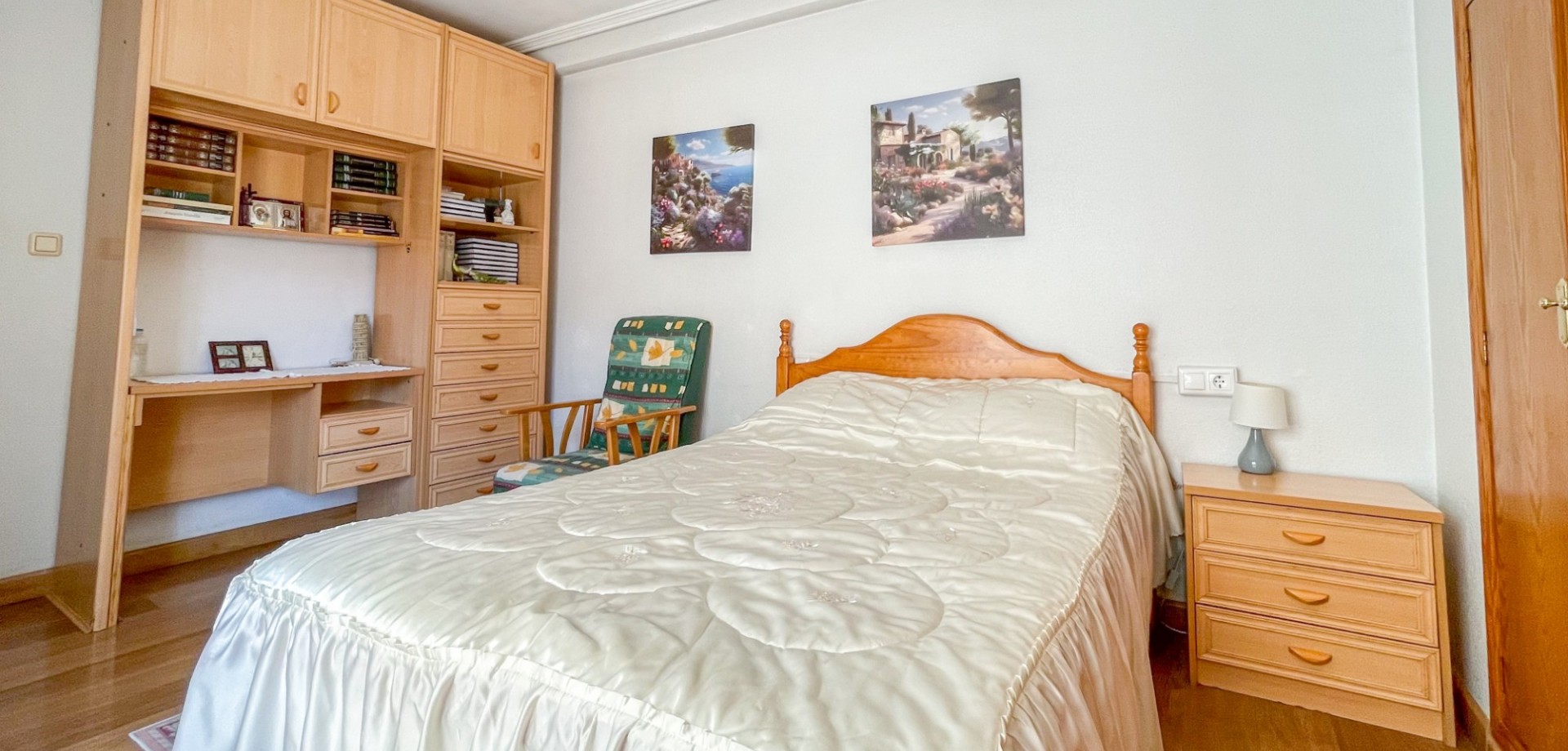 Bathroom in apartment for sale in Torrevieja