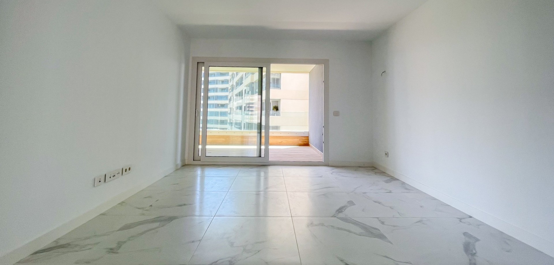 Garden in apartment for sale in Orihuela Costa