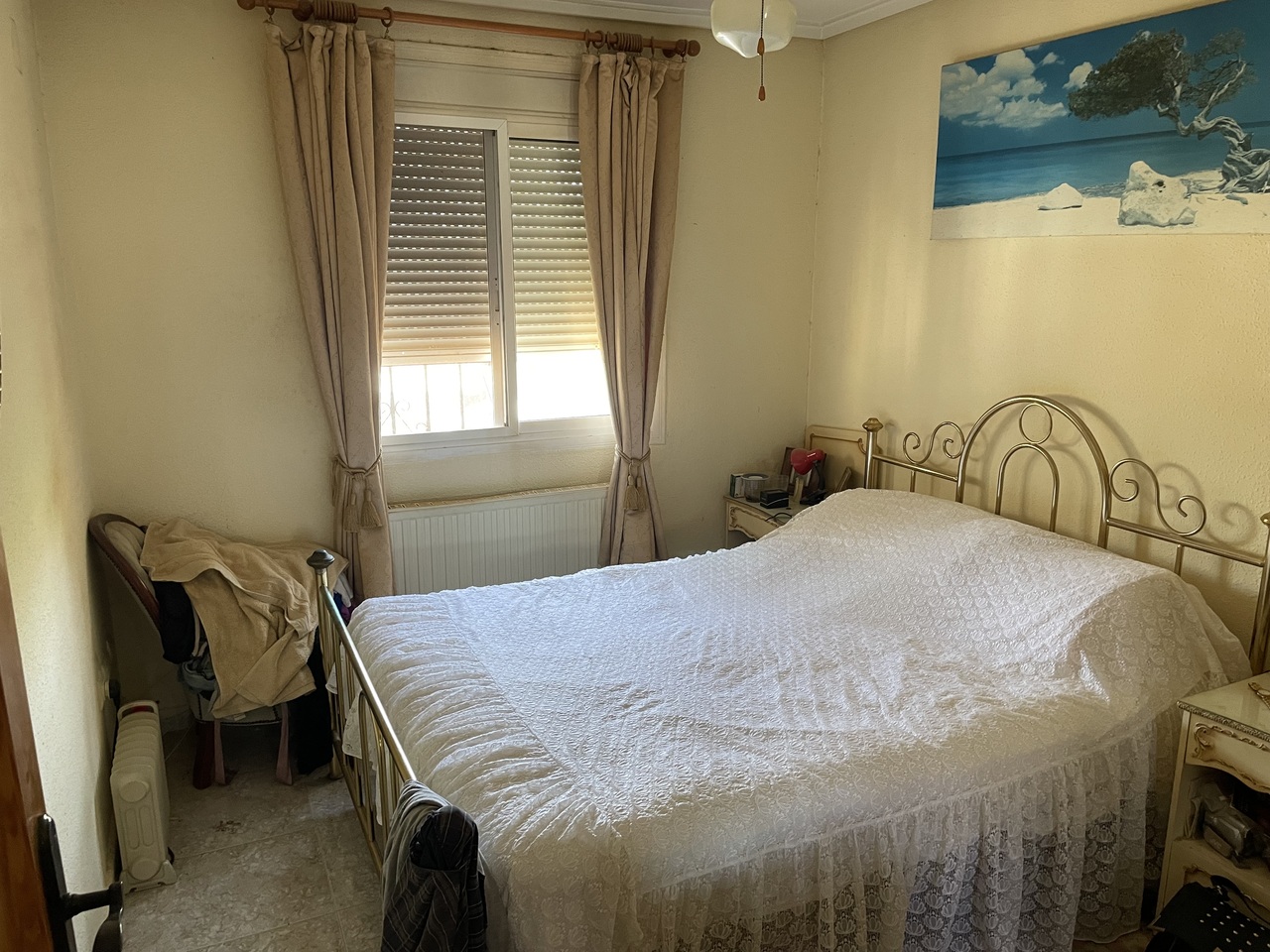 Master bedroom in villa for sale in Camposol