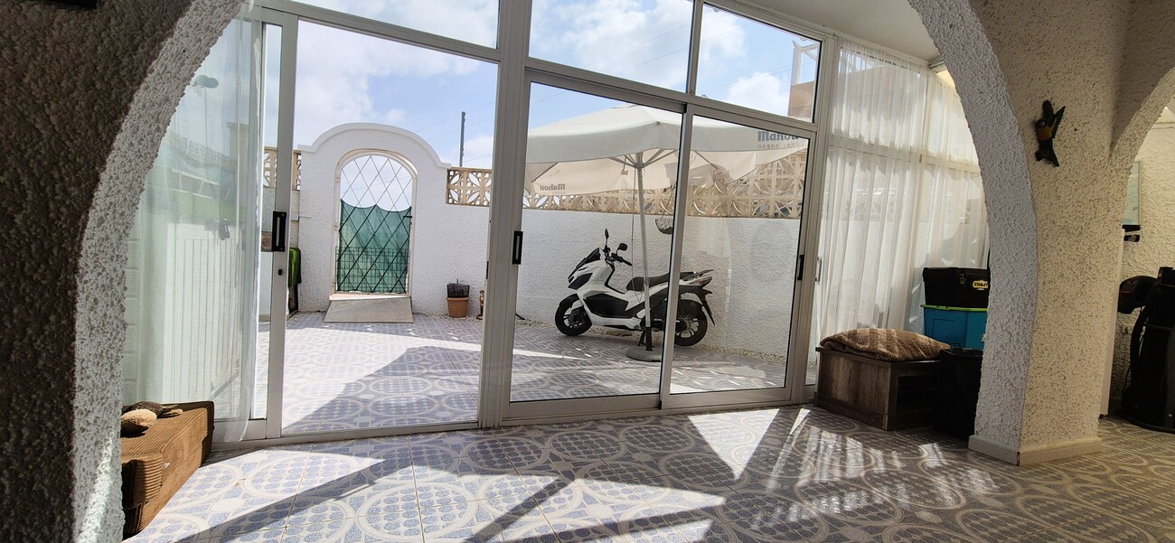 Bedroom in bungalow for sale in Blue Lagoon