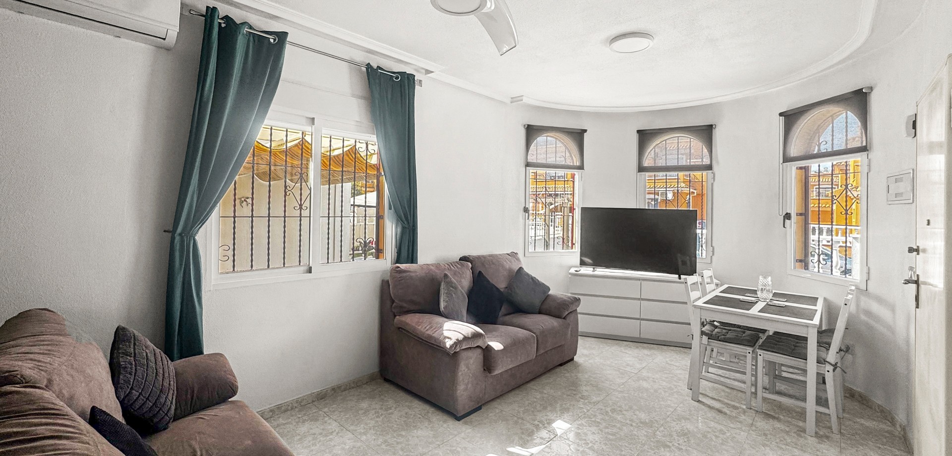 Master bedroom in terraced for sale in Torrevieja