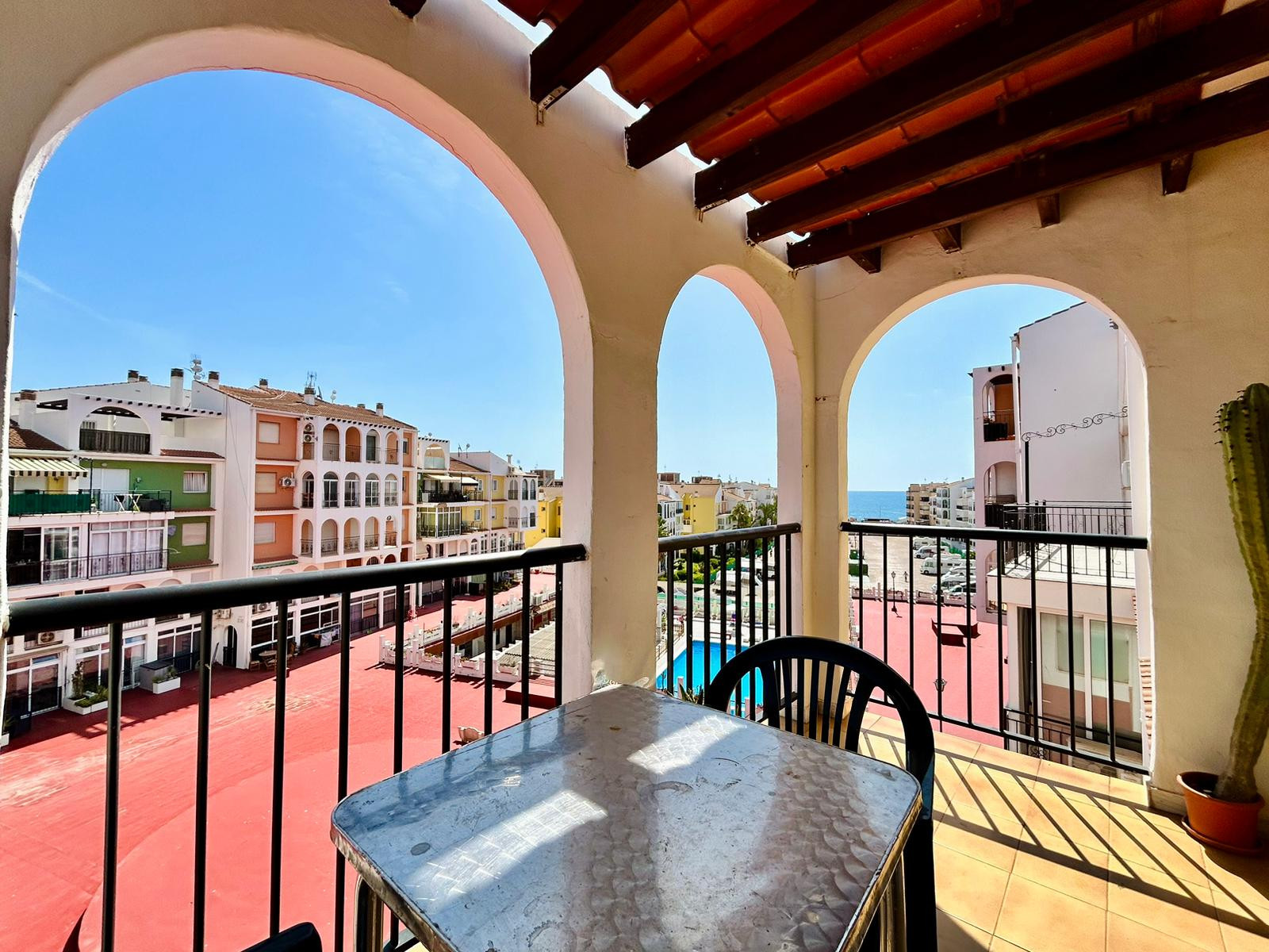Bedroom in apartment for sale in Torrevieja