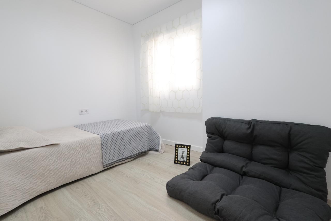 Living room in apartment for sale in Torrevieja