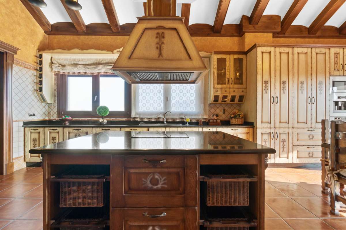 Master bedroom in villa for sale in Molins
