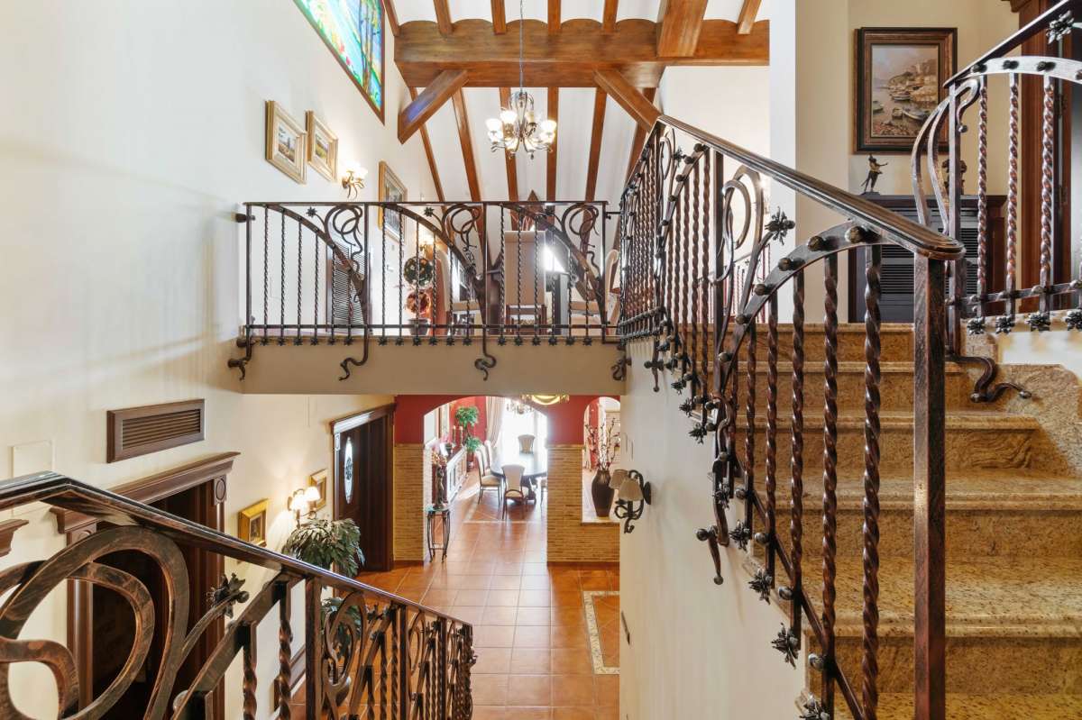 Master bedroom in villa for sale in Molins