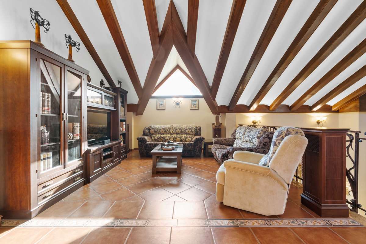 Terrace in villa for sale in Molins