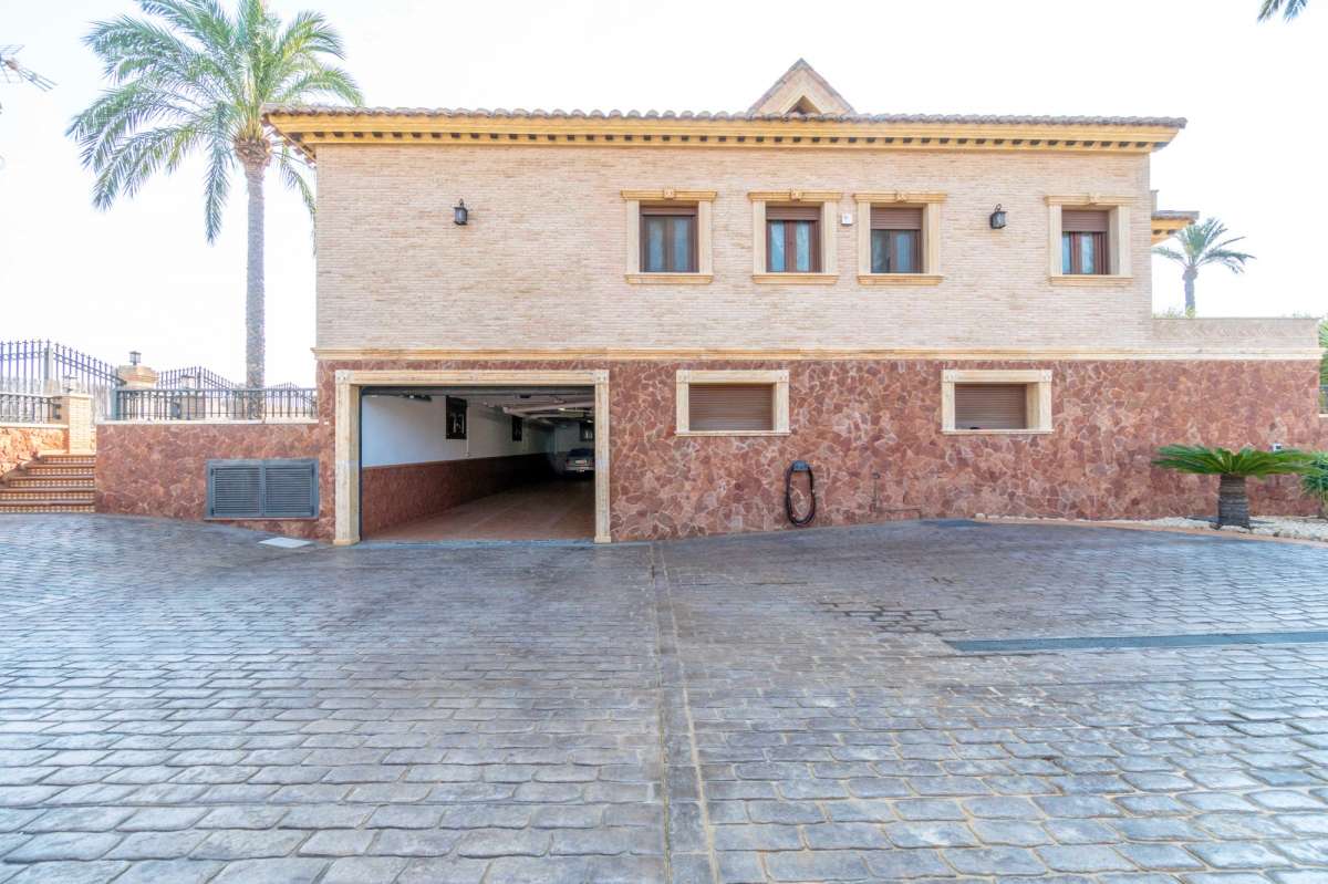 Bathroom in villa for sale in Molins